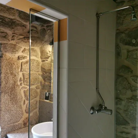 Quinta Estrada Romana - De Peregrinos بيت شباب Cerdal