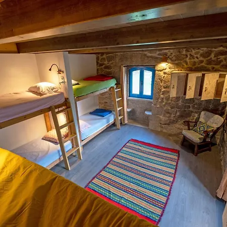 Quinta Estrada Romana - De Peregrinos Hostel Cerdal