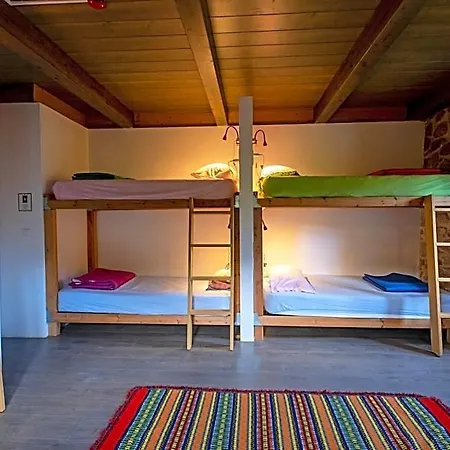 Quinta Estrada Romana - De Peregrinos Hostel