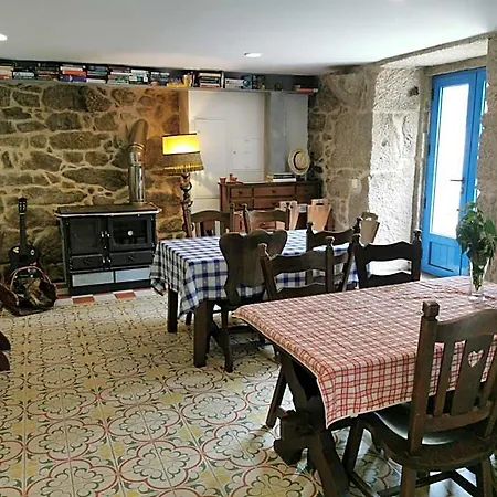 Hostel Quinta Estrada Romana - De Peregrinos *