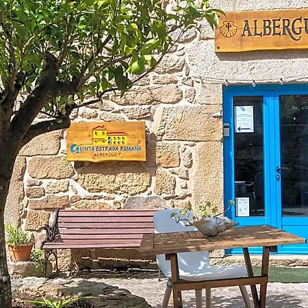 Quinta Estrada Romana - De Peregrinos بيت شباب Cerdal